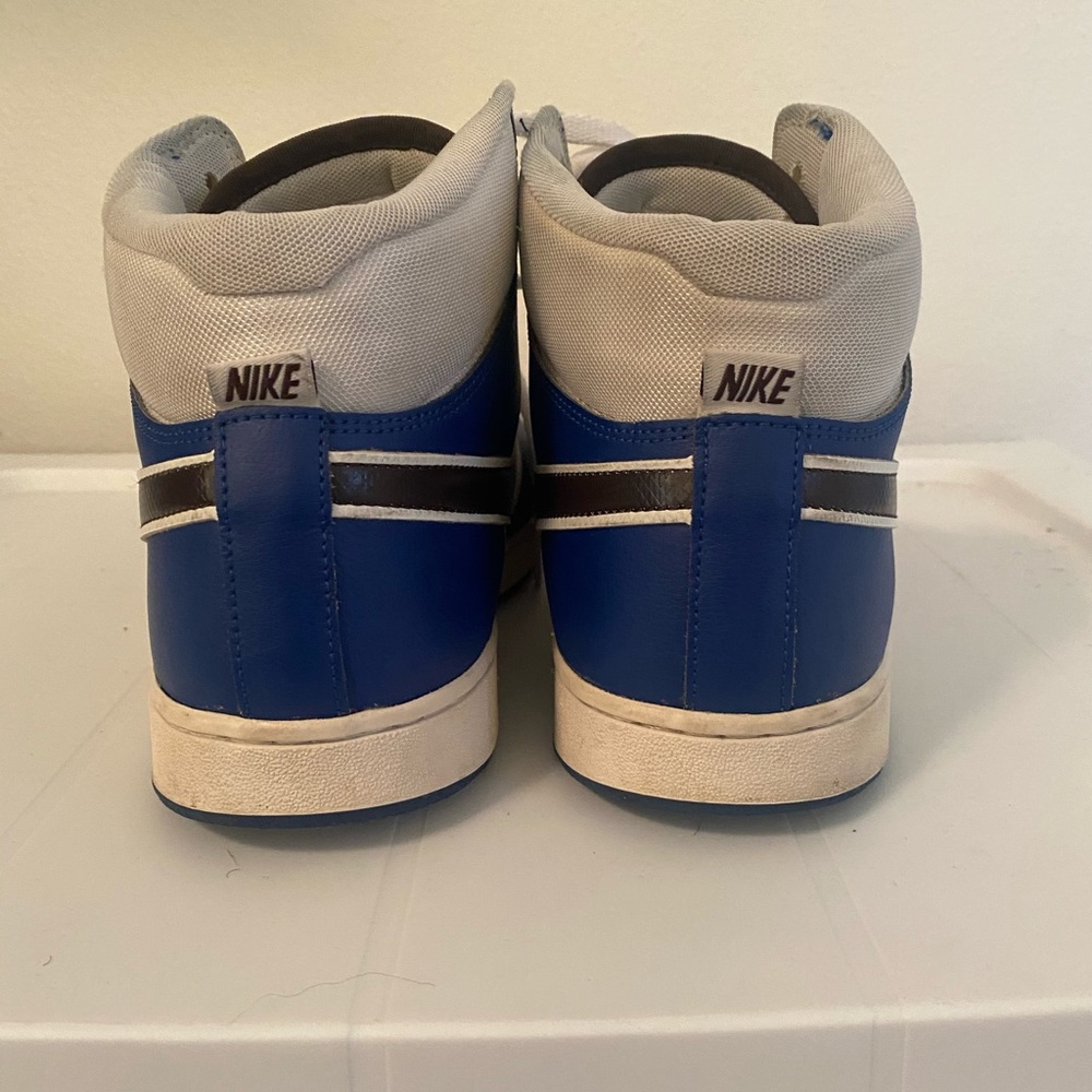 Nike Backboard Dunks - Picture 3 of 5